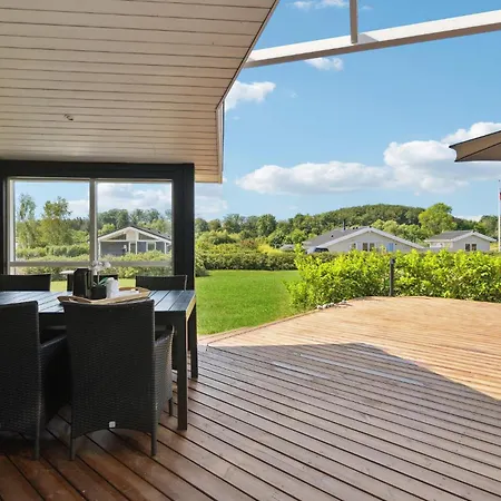 Lovely Home In Rudkobing With Wifi Spodsbjerg